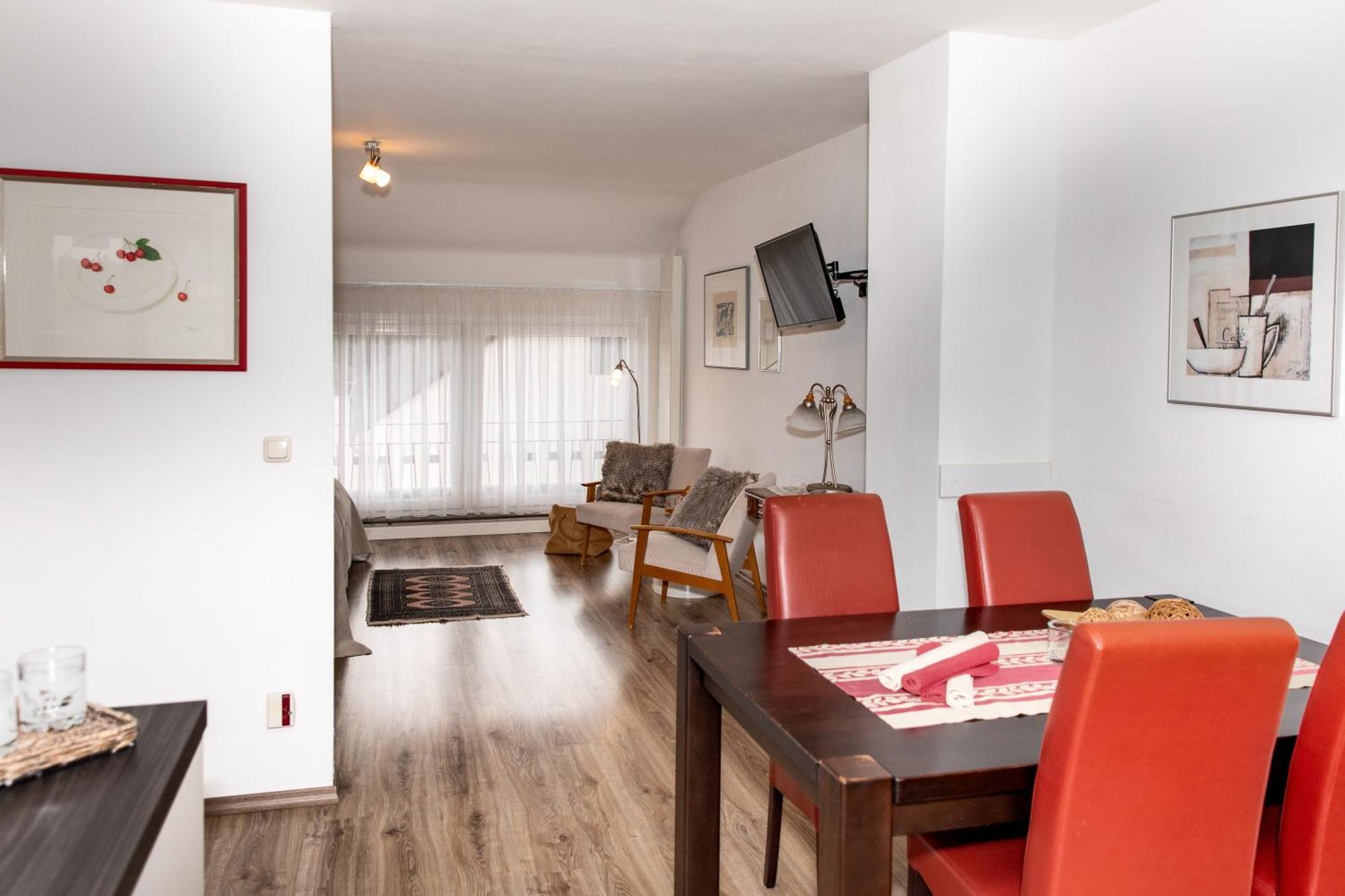 Hennen Appartement *